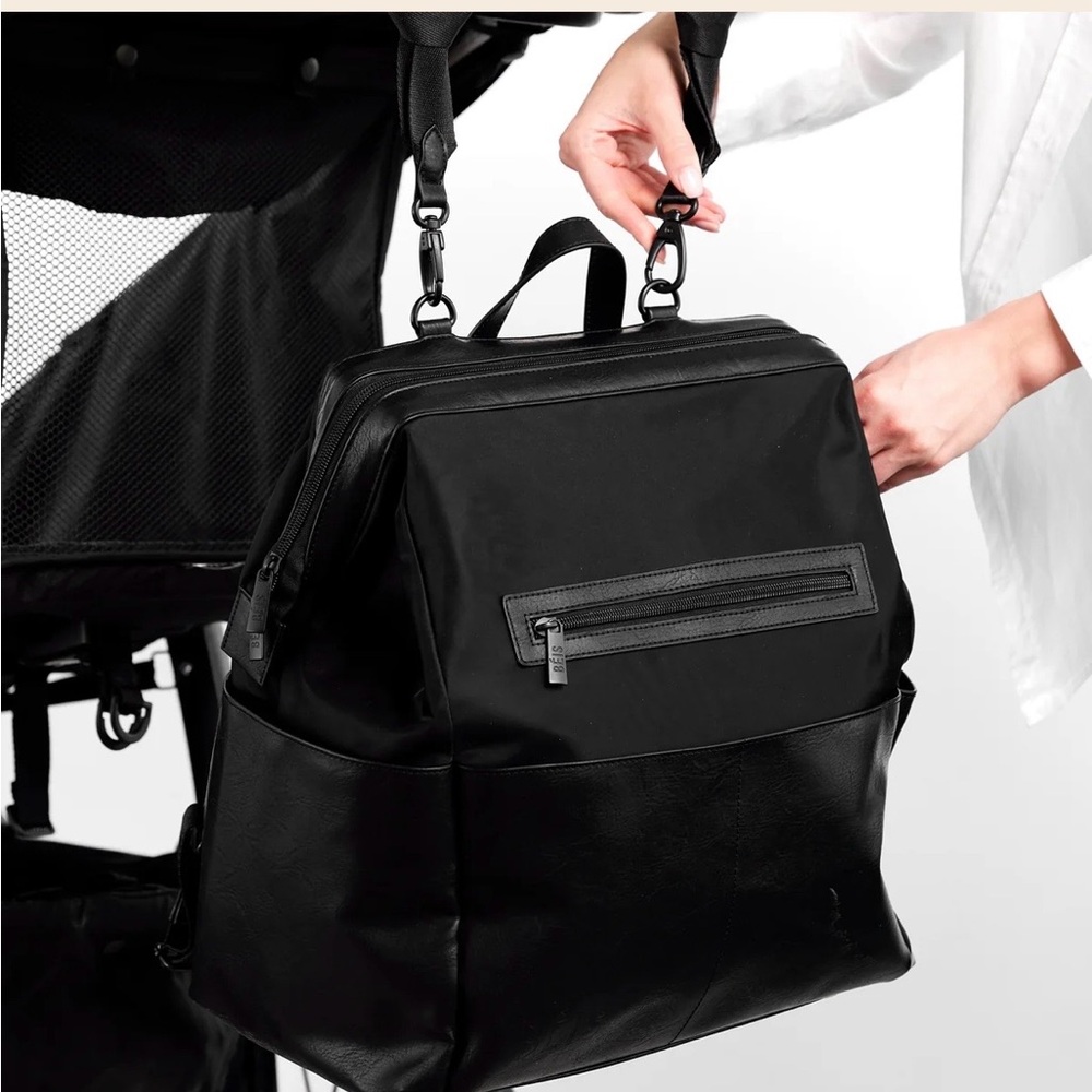 BEIS Diaper Bag Backpack- includes changing mat - image 6